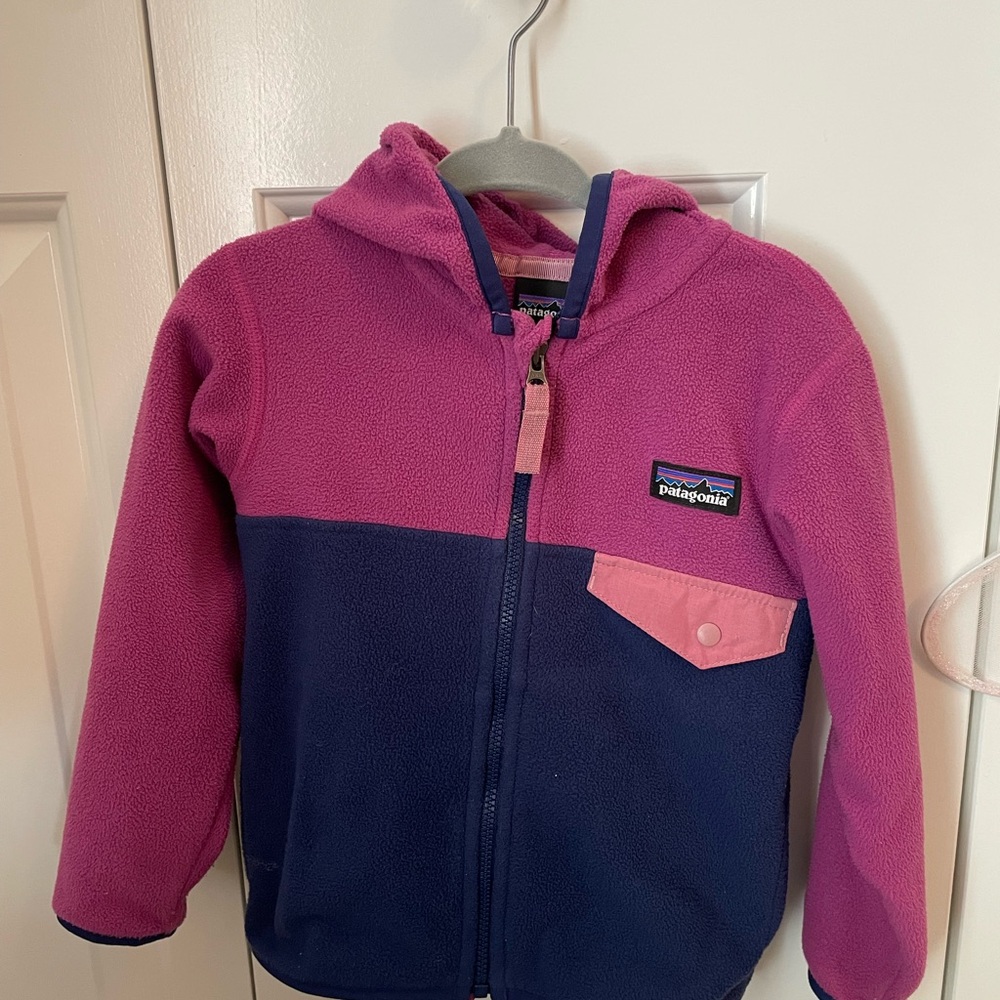 Patagonia Micro D Snap-T Fleece Jacket in Pink and Navy